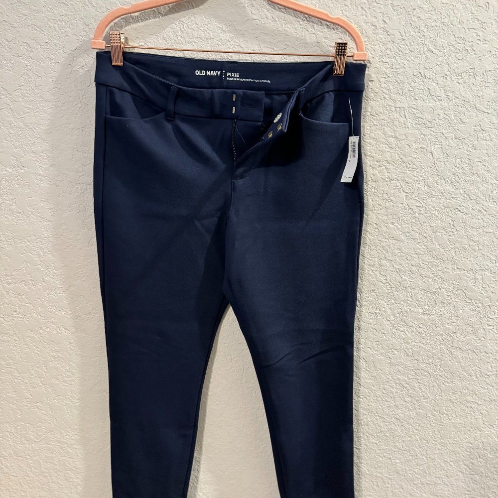 Brand New with Tags, Old Navy Sculpt Pixie Pants, Size12, Navy Blue